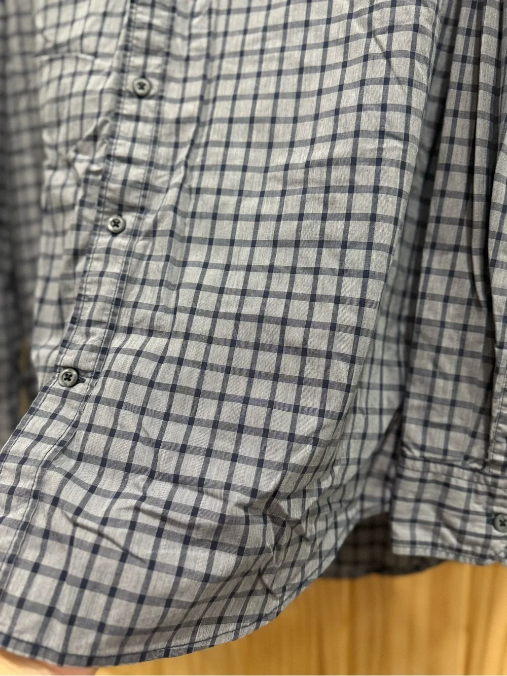 Banana Republic Men’s Button-Down Plaid Shirt in Gray and Navy